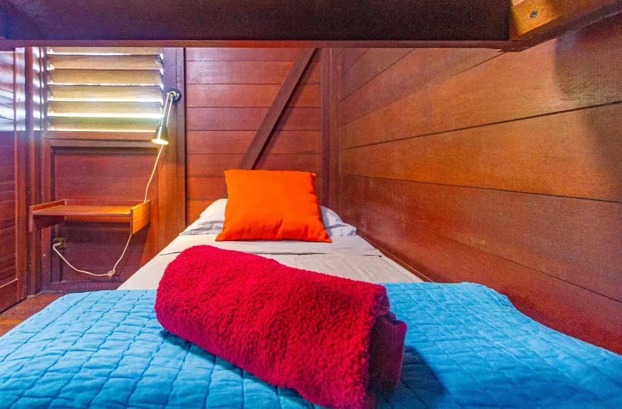 Piton Bungalows Deshaies 0*,  Guadeloupe