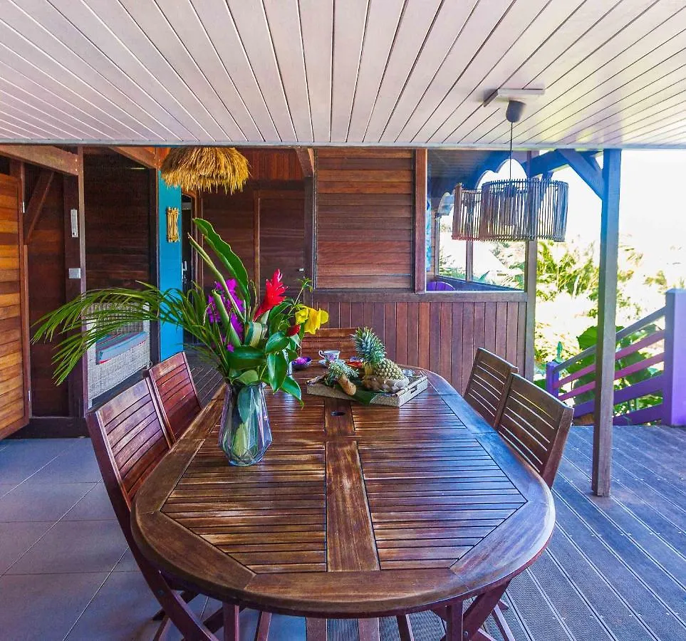 Piton Bungalows Deshaies Guadeloupe