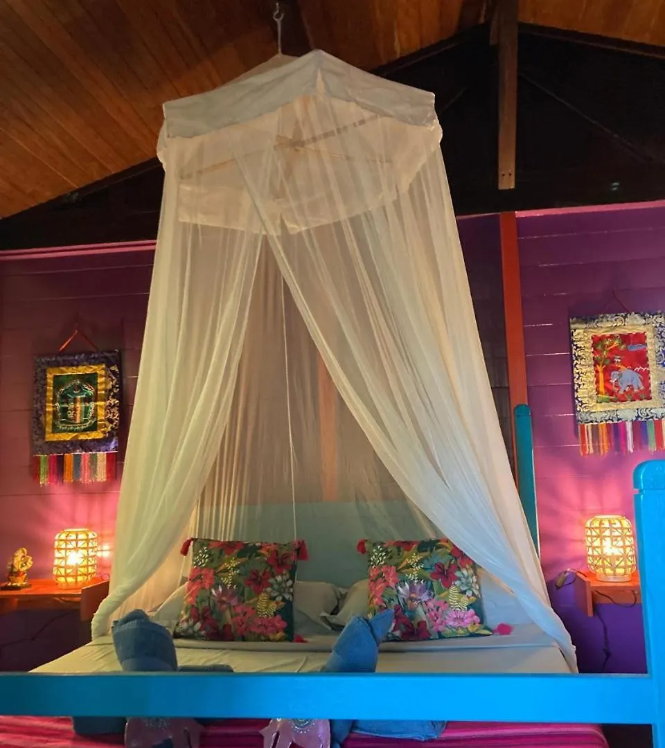 Piton Bungalows Deshaies Guadeloupe